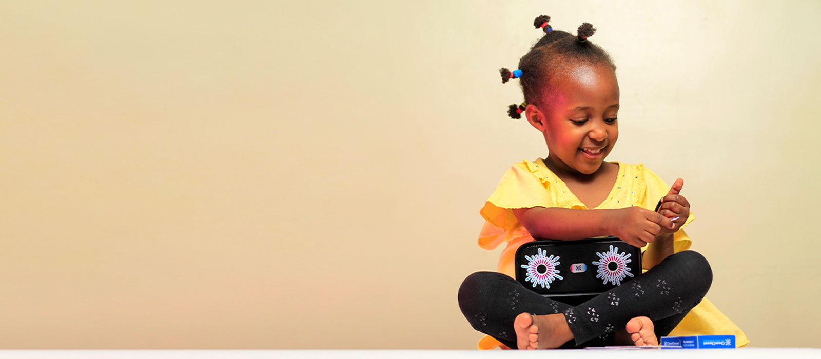 Children learning with ChemCheemi